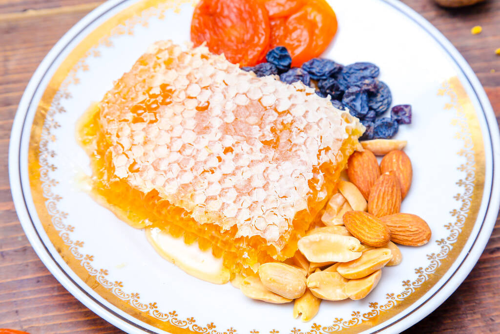 Pure Sidr Honey – Raw & Unfiltered